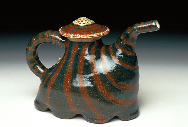 stripeyshroomteapot.jpg