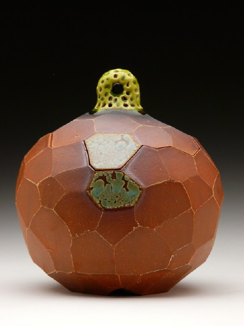 gorignac jar.lichen.jpg